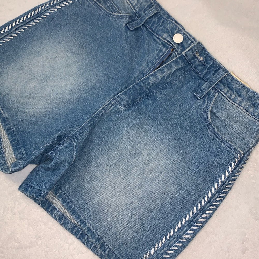 High Rise Midi Shorts - Picture 5 of 8